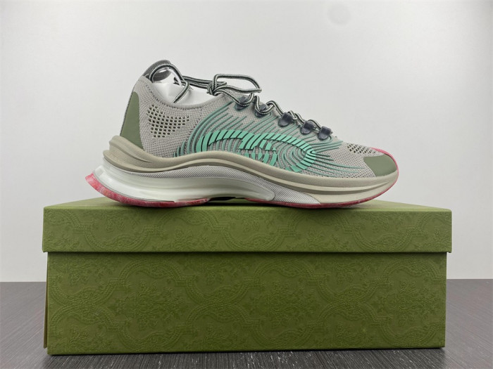 G*u*i* sneaker 126