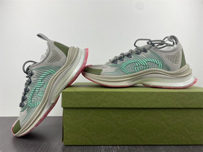 G*u*i* sneaker 126