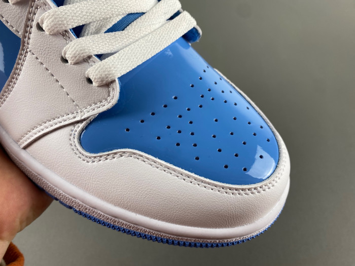 Air Jordan 1 Mid 