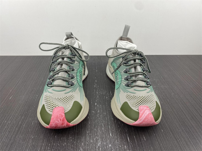 G*u*i* sneaker 126