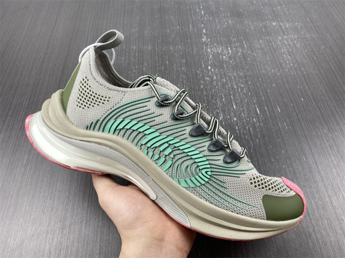 G*u*i* sneaker 126