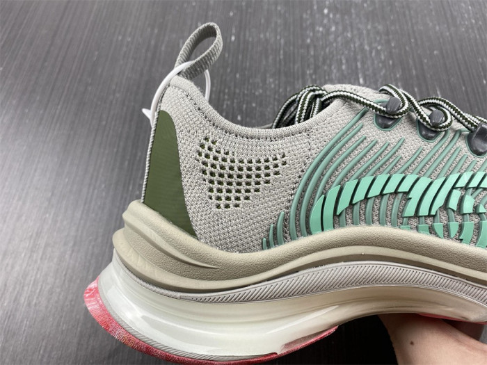 G*u*i* sneaker 126