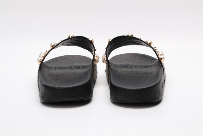 G*u*i* sandal16