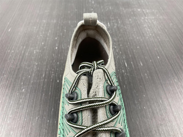 G*u*i* sneaker 126