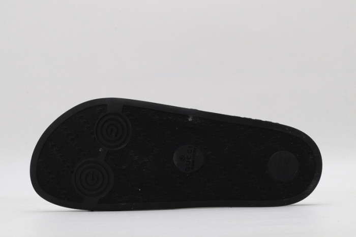 G*u*i* sandal48
