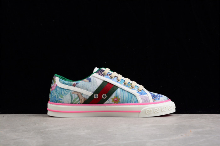 G*u*i* trainer sneaker79
