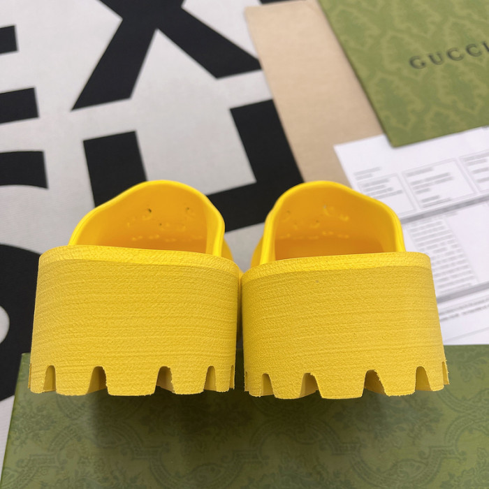 G*u*i* sandal 108