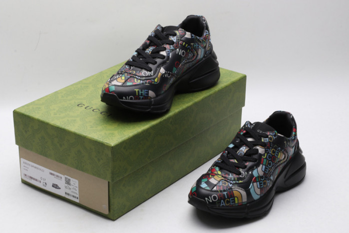 G*u*i* trainer sneaker107
