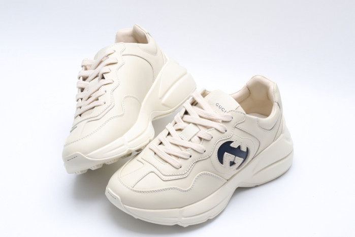 G*u*i* trainer sneaker125