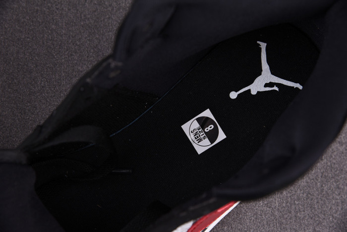 Air Jordan 1 Mid SE 