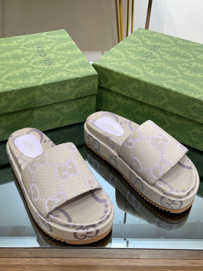 G*u*i* sandal 152