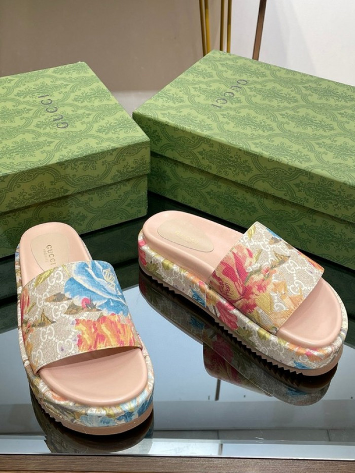 G*u*i* sandal 158
