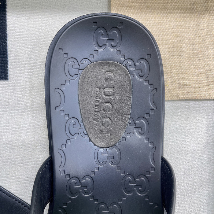 G*u*i* sandal 92