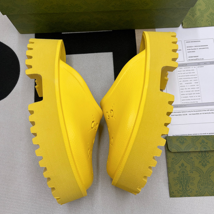 G*u*i* sandal 108
