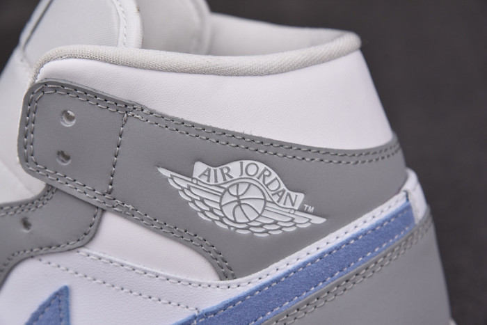 Air Jordan 1 Mid 