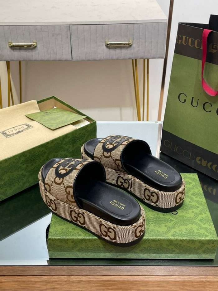 G*u*i* sandal 169
