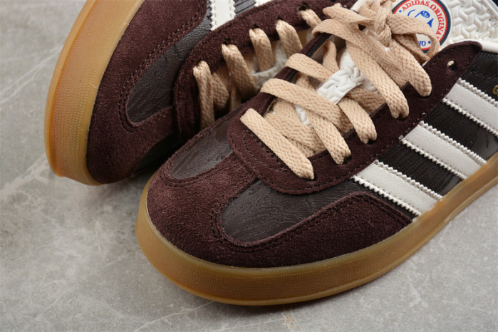 The Blue Trio x Gazelle Indoor