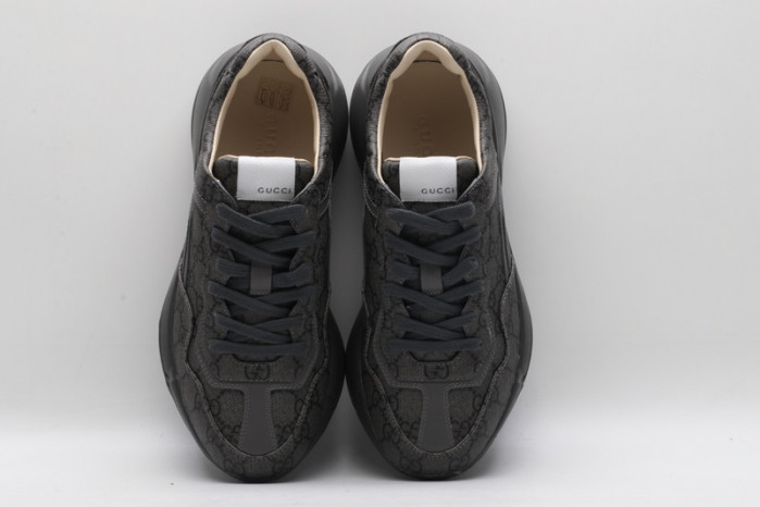 G*u*i* trainer sneaker40