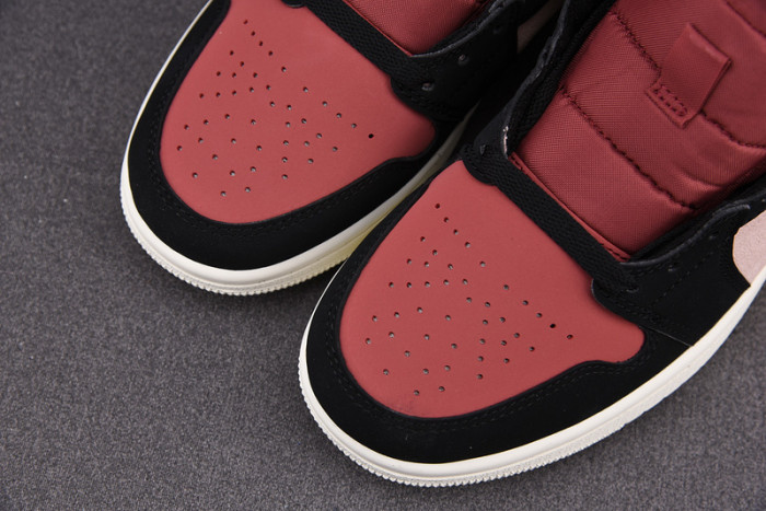 Air Jordan 1 Mid 