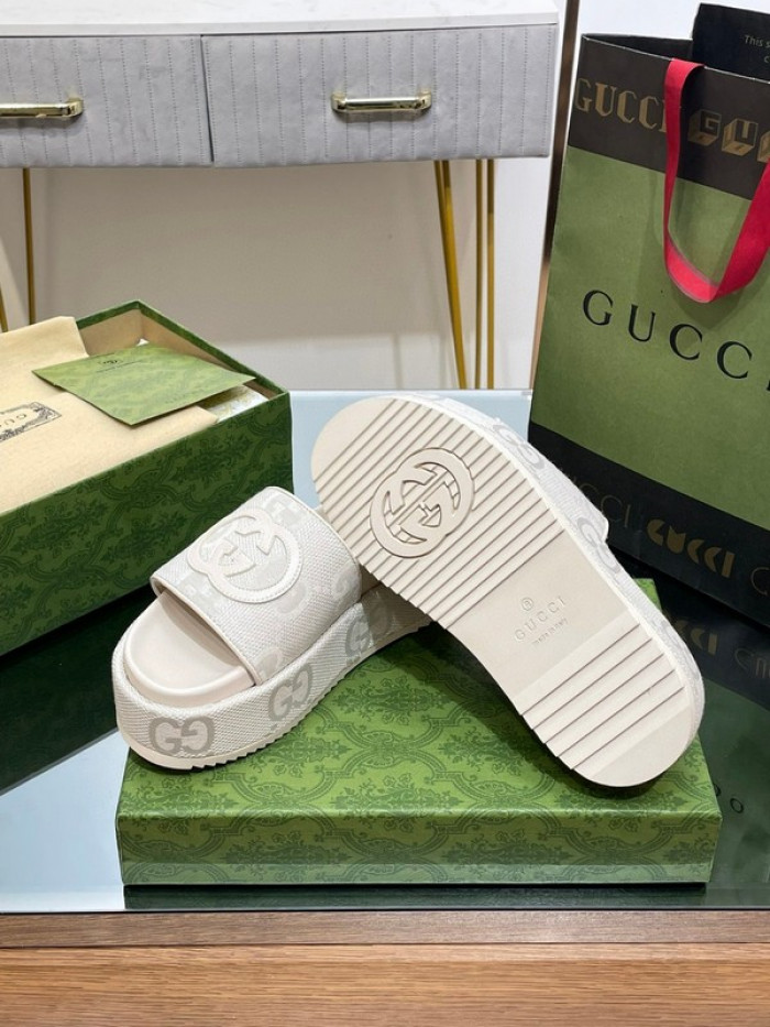 G*u*i* sandal 170