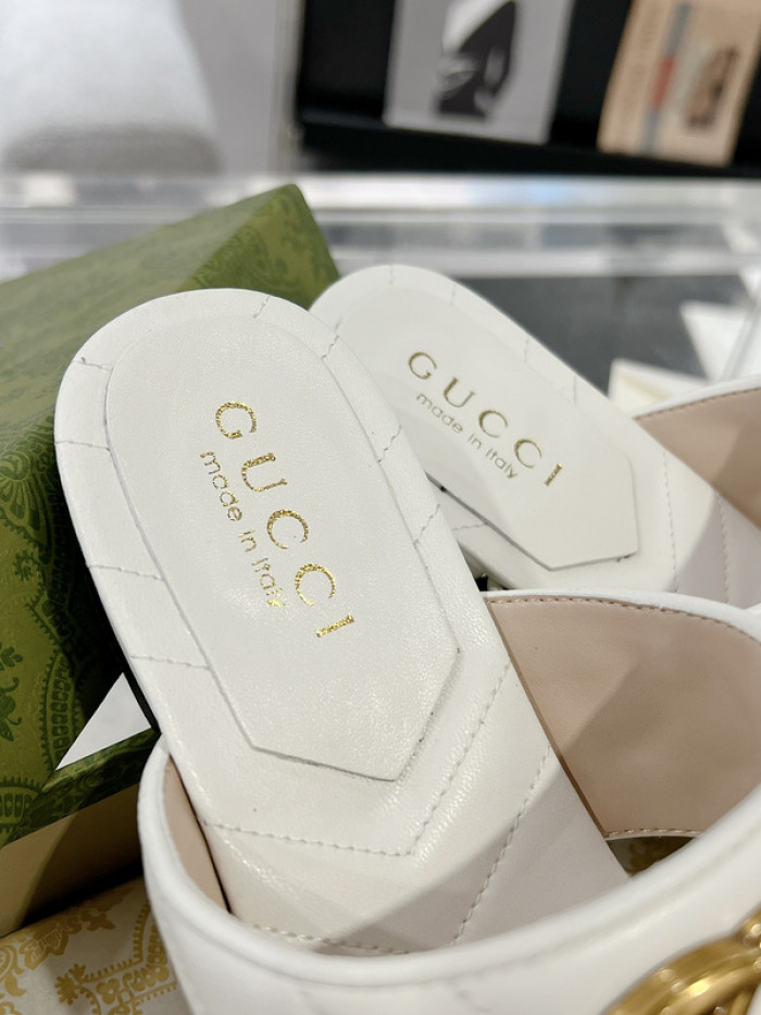 G*u*i* sandal 185