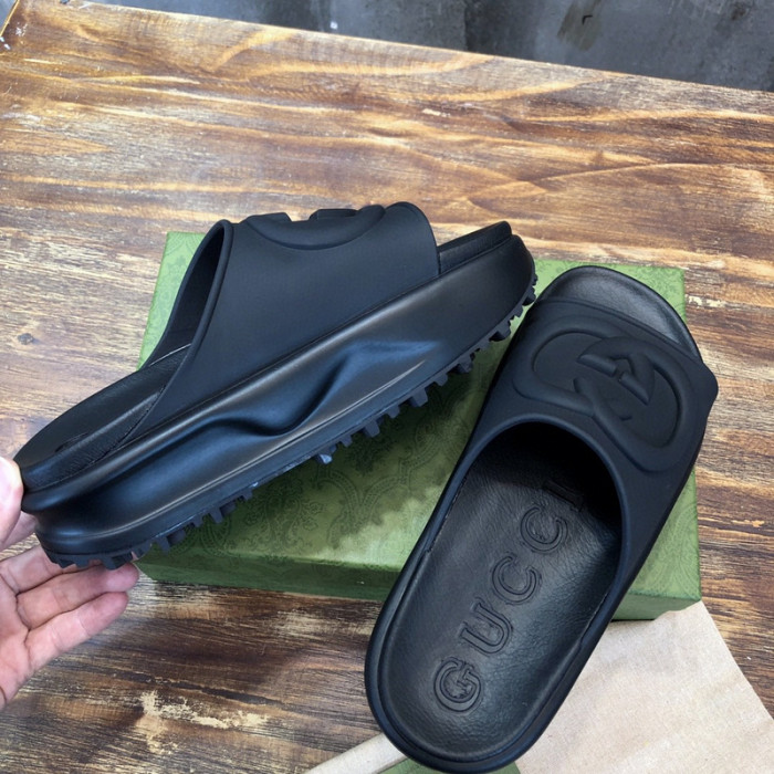 G*u*i* sandal 139