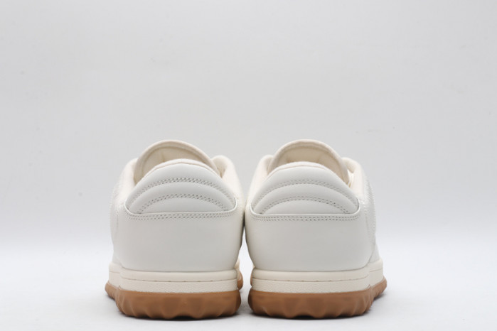 G*u*i* sneaker
