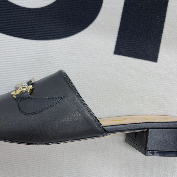 G*u*i* sandal 121