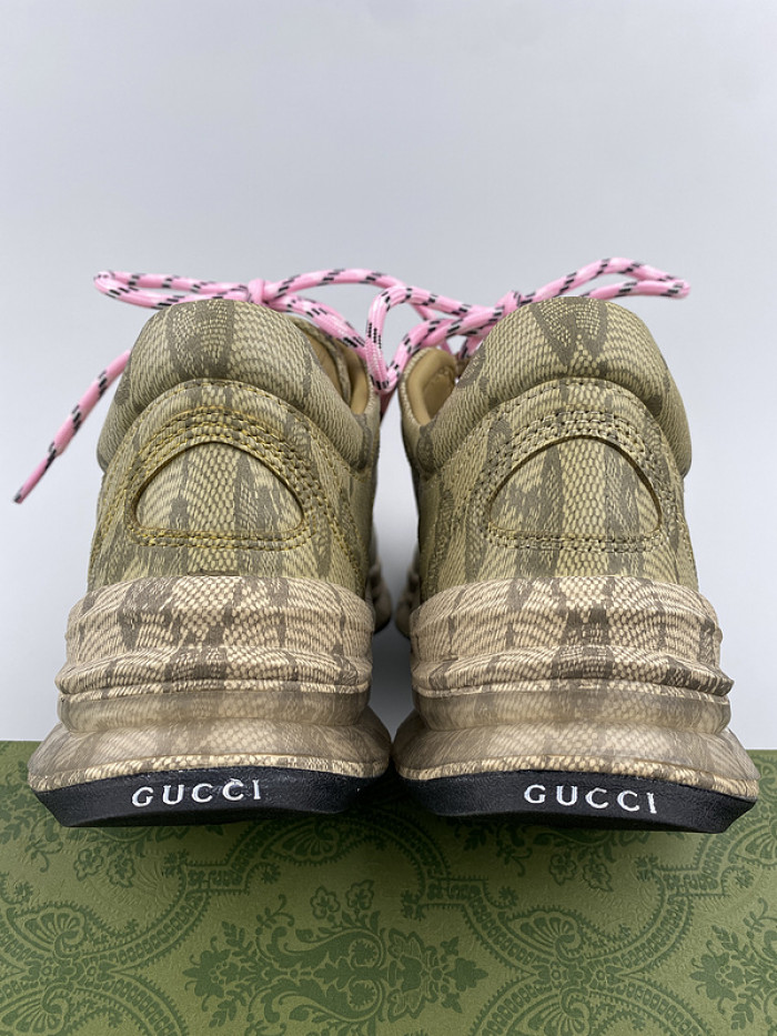 G*u*i* trainer sneaker128