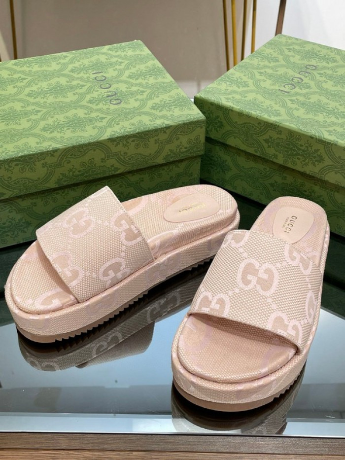 G*u*i* sandal 155