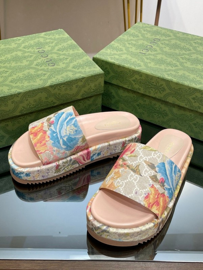 G*u*i* sandal 158