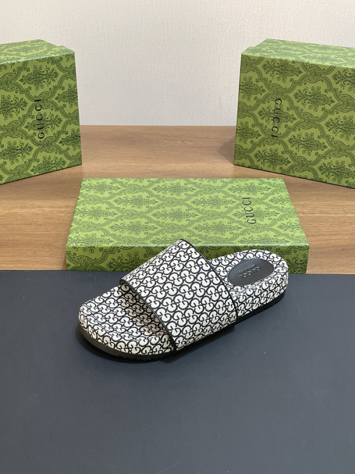 G*u*i* sandal 181