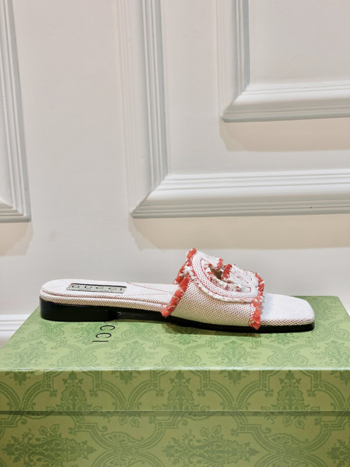 G*u*i* sandal 205