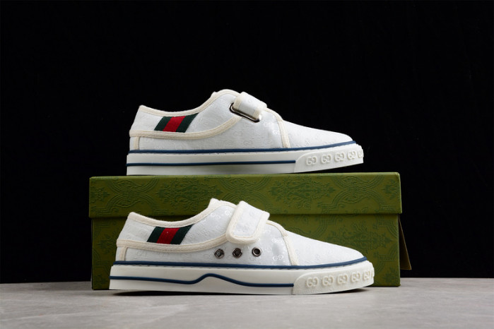 G*u*i* trainer sneaker 81