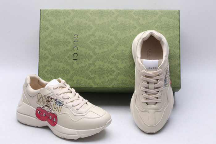 G*u*i* trainer sneaker46