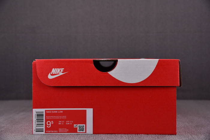 Nike Dunk Low 