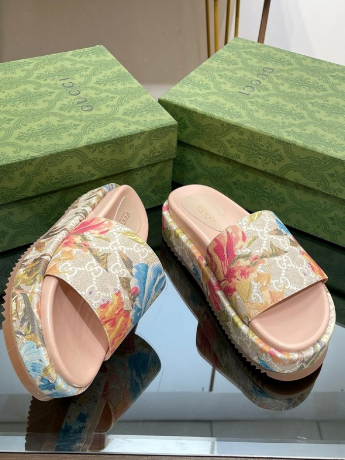 G*u*i* sandal 158