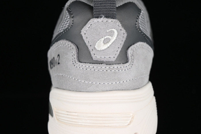 As*ic*s gel 1090v2 