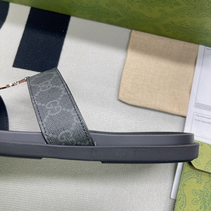 G*u*i* sandal 92