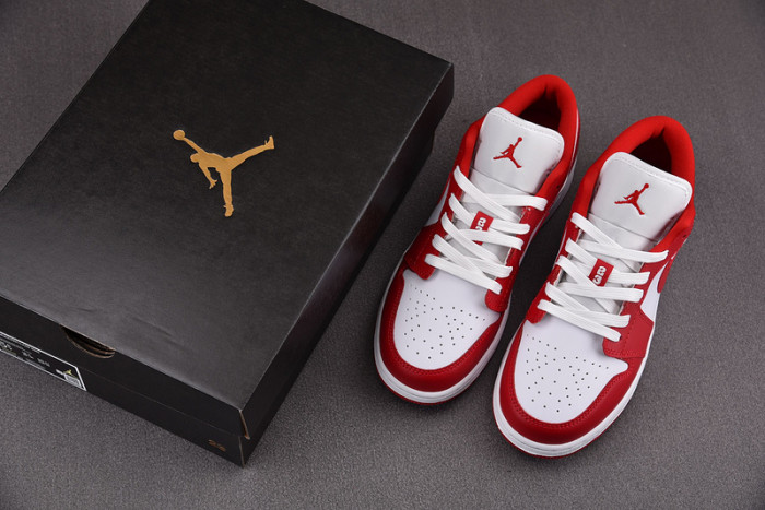 Air Jordan 1 Low GS 