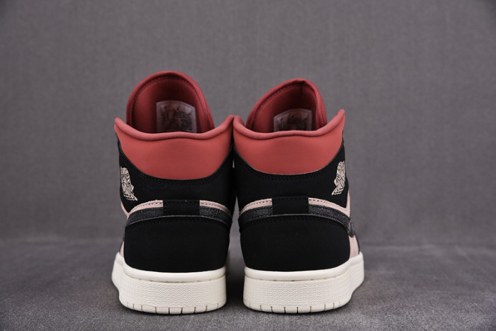 Air Jordan 1 Mid 