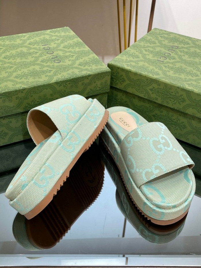 G*u*i* sandal 151
