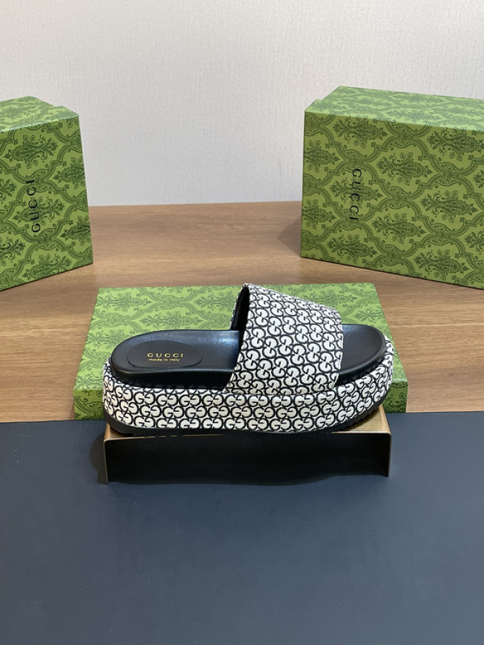 G*u*i* sandal 180