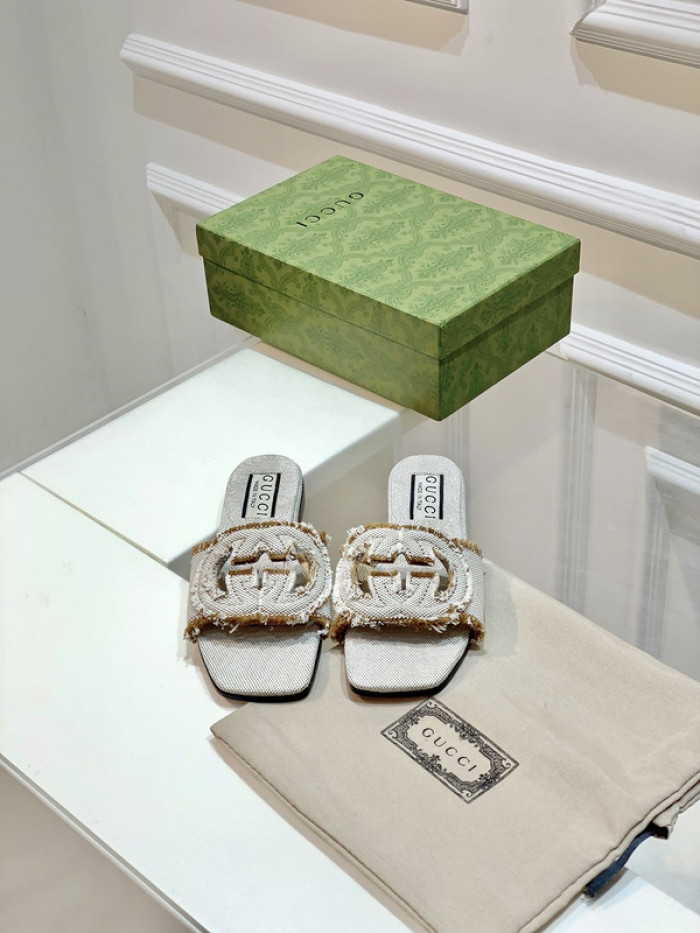 G*u*i* sandal 206