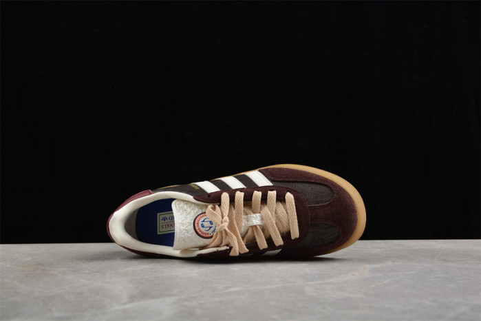 The Blue Trio x Gazelle Indoor