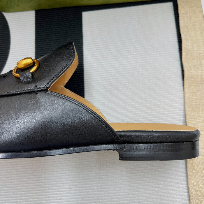 G*u*i* sandal 105