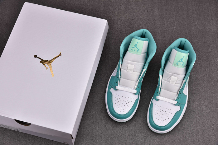 Air Jordan 1 Mid 