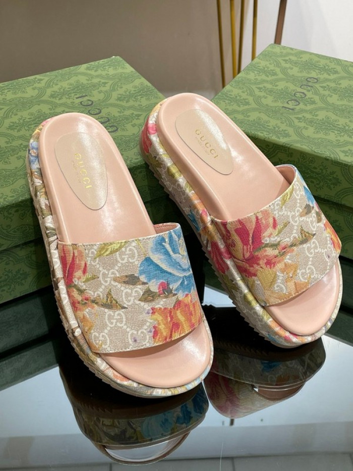 G*u*i* sandal 158