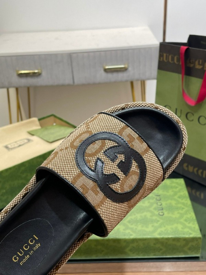G*u*i* sandal 169
