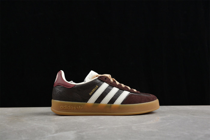 The Blue Trio x Gazelle Indoor